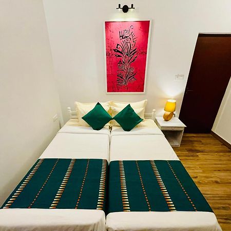 Ayur Ayur White Sail Villa Dalupotha Exteriör bild
