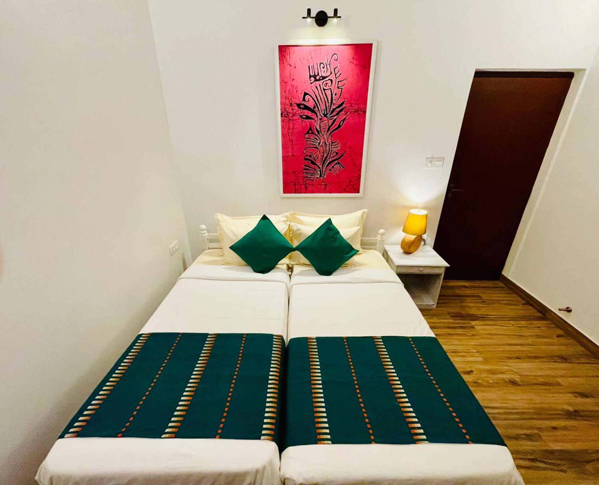 Ayur Ayur White Sail Villa Dalupotha Exteriör bild