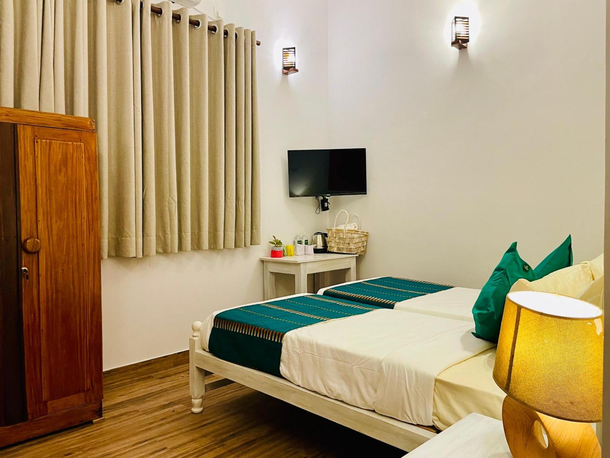 Ayur Ayur White Sail Villa Dalupotha Exteriör bild