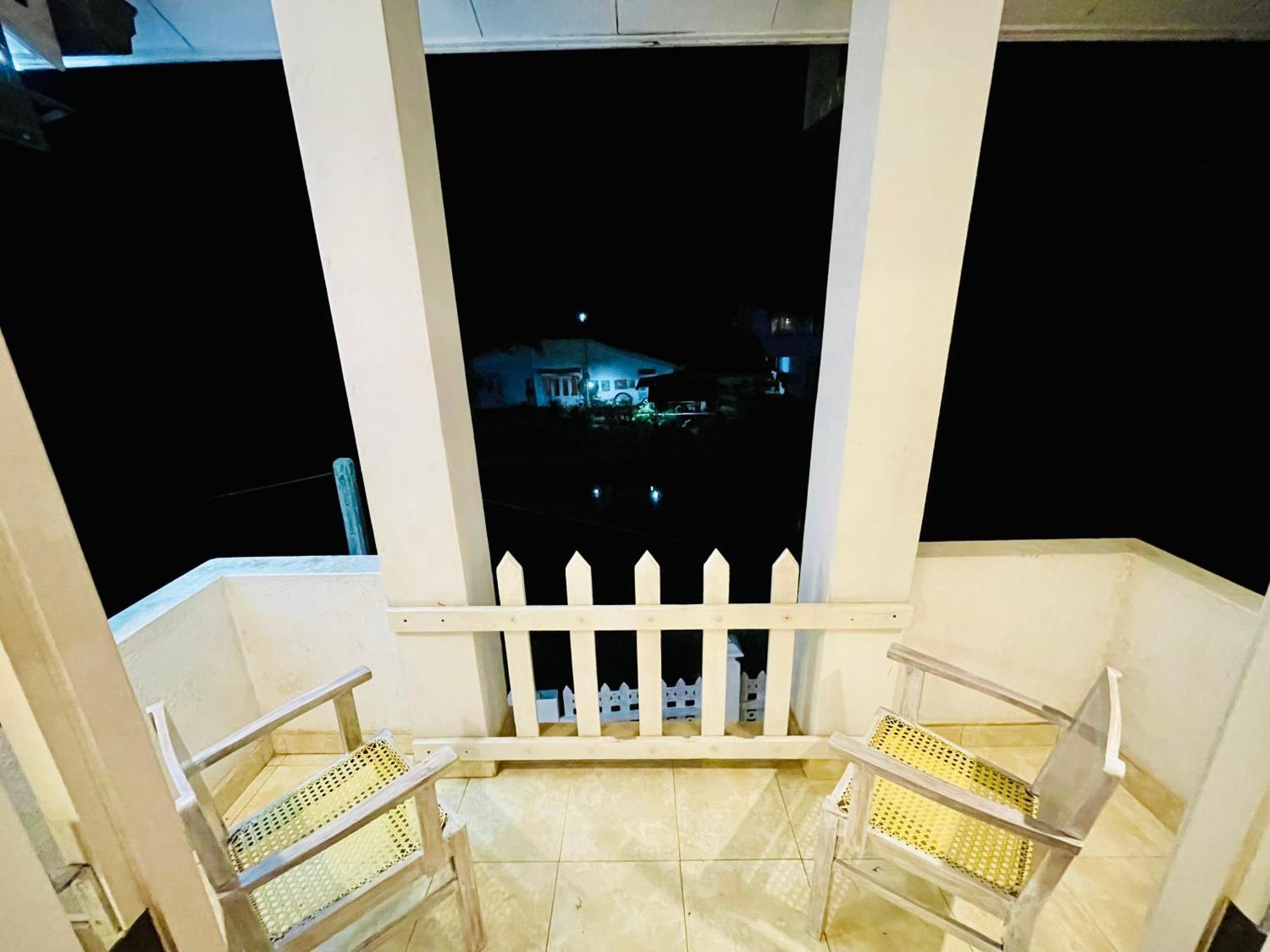 Ayur Ayur White Sail Villa Dalupotha Exteriör bild